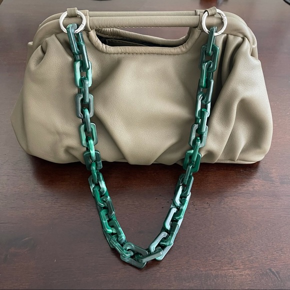 Super soft leather handbag - Picture 7 of 13